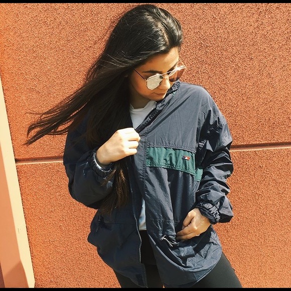 SOLD Tommy Windbreaker - Picture 7 of 7